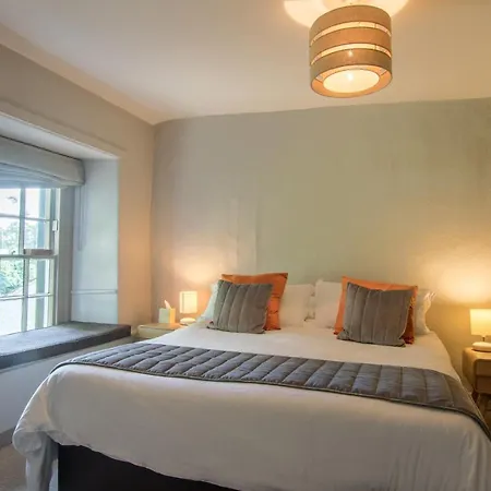 Han/Misafirhane The Church House