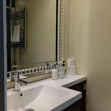 The Church House Han/Misafirhane Torver